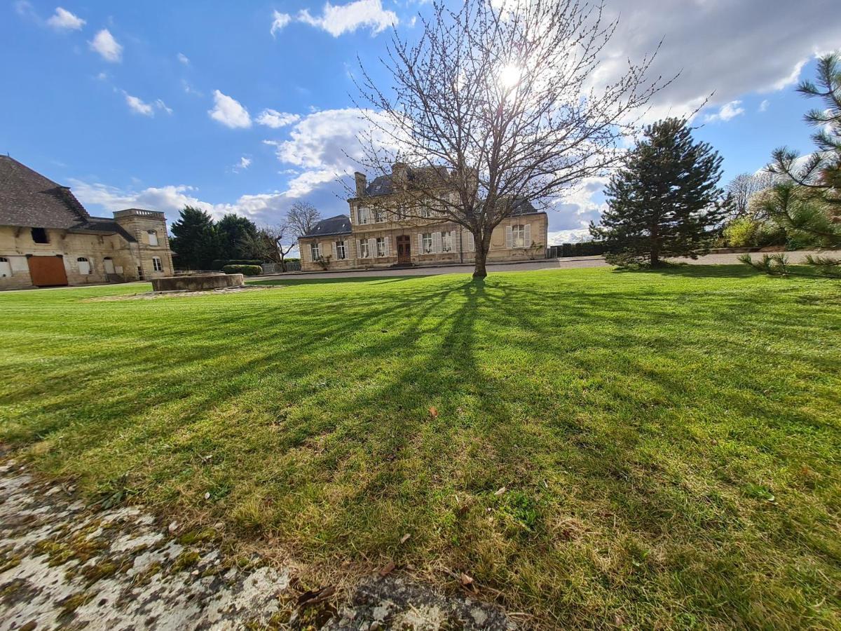 Grand gîte Carrière l'Evêque 9 chambres 15 personnes Septmonts Esterno foto