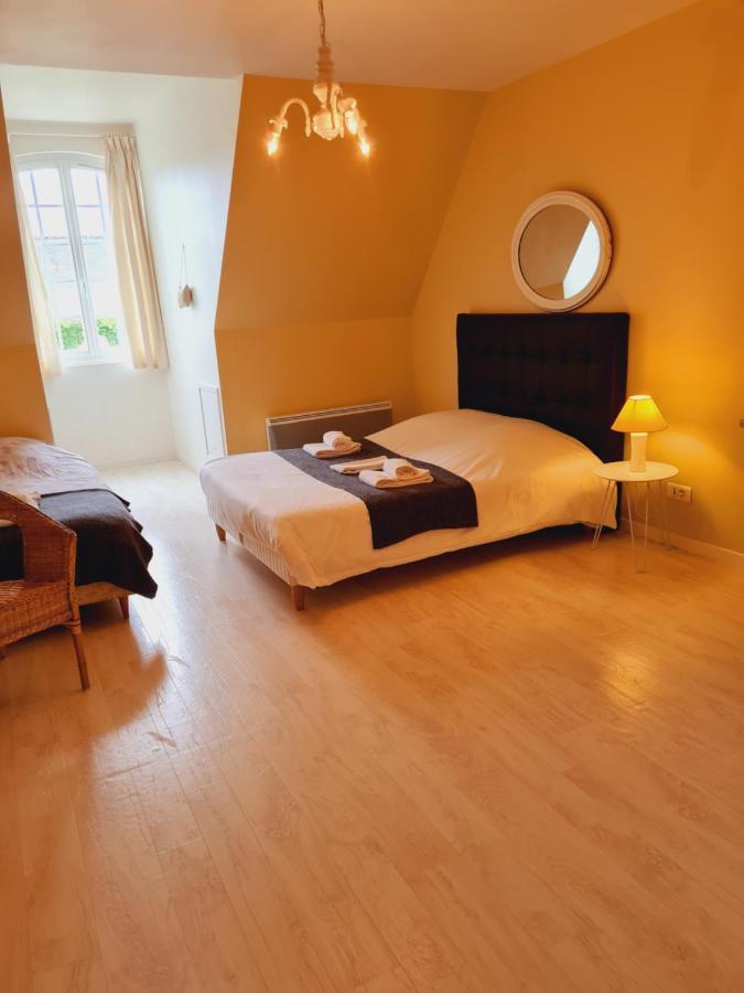 Grand gîte Carrière l'Evêque 9 chambres 15 personnes Septmonts Esterno foto