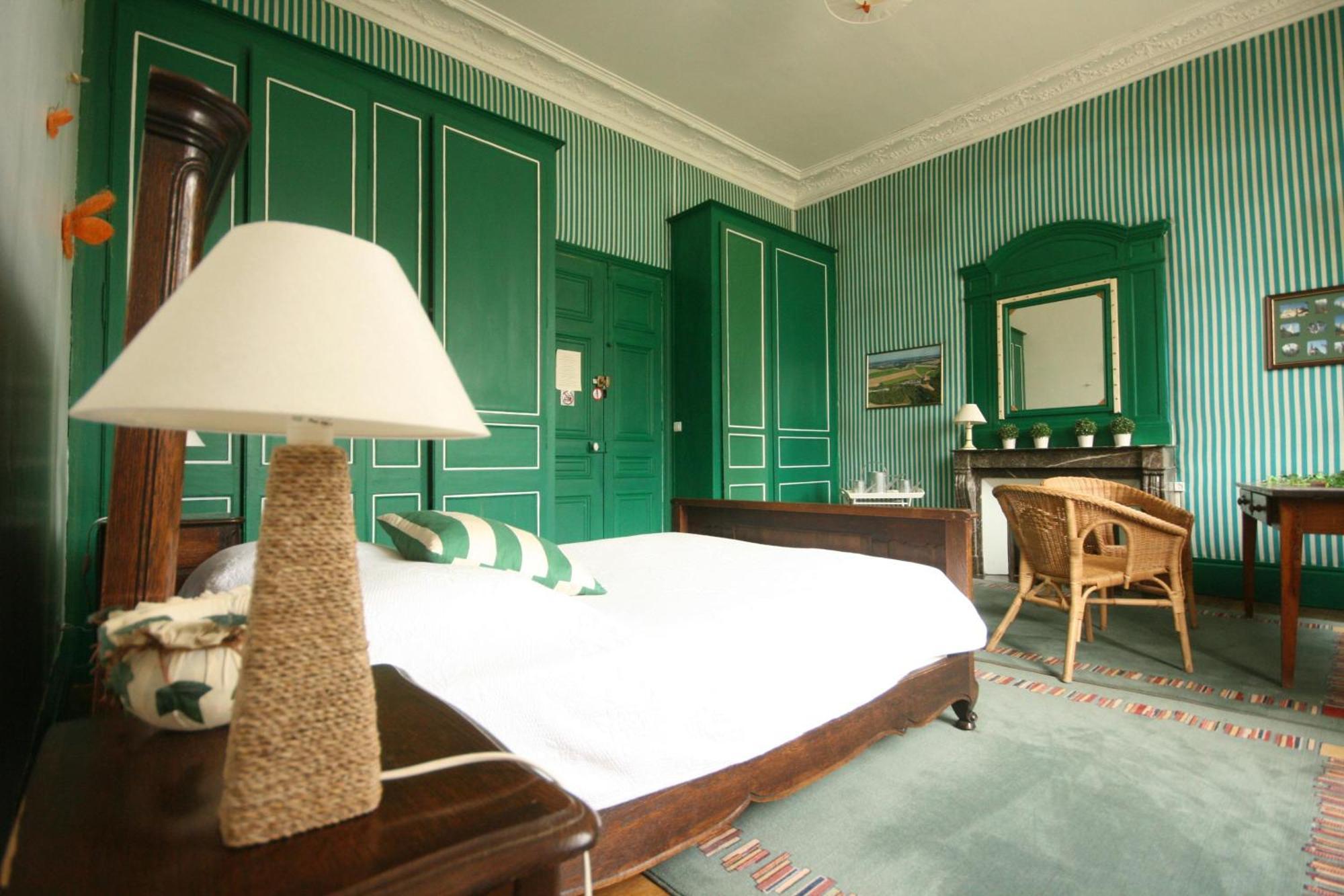 Grand gîte Carrière l'Evêque 9 chambres 15 personnes Septmonts Esterno foto