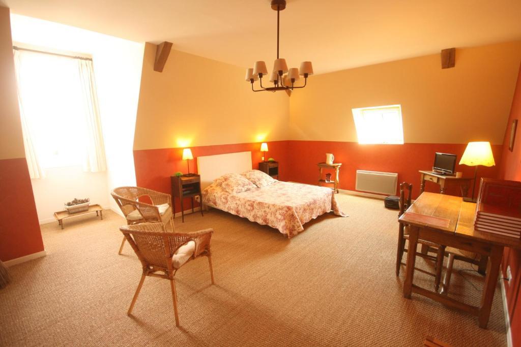 Grand gîte Carrière l'Evêque 9 chambres 15 personnes Septmonts Camera foto
