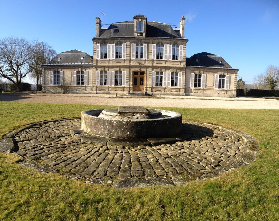 Grand gîte Carrière l'Evêque 9 chambres 15 personnes Septmonts Esterno foto