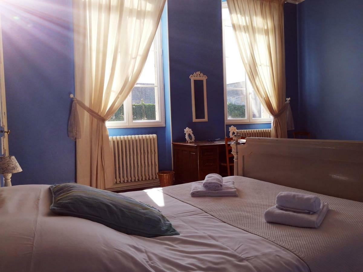 Grand gîte Carrière l'Evêque 9 chambres 15 personnes Septmonts Esterno foto